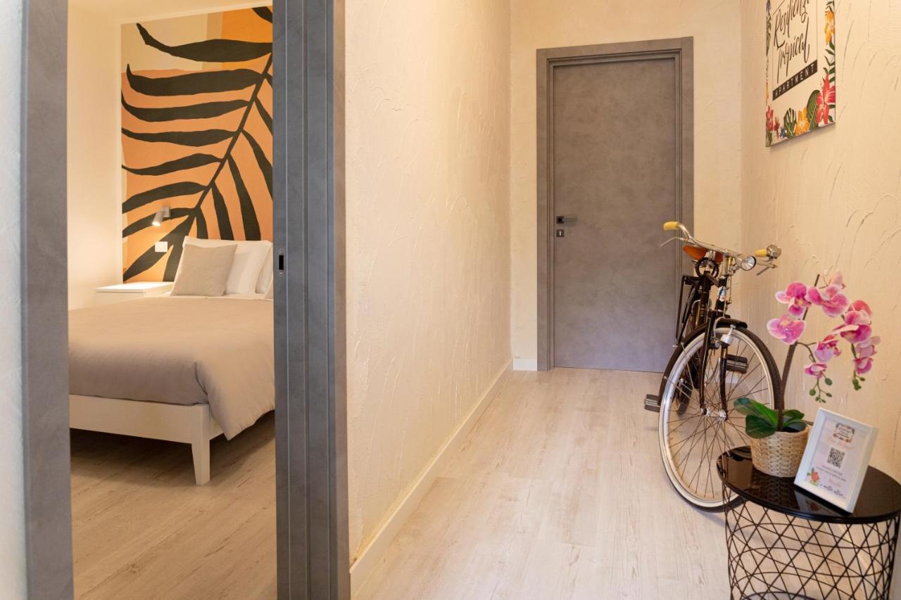 Resilienza Tropical Apartments & Room Porto Sant'Elpidio Bagian luar foto